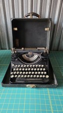 Underwood 4 Bank Portable Typewriter 1930s Antique, Black with Case thumbnail