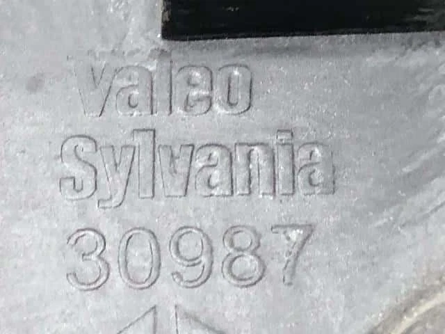 Faro derecho Chrysler Jeep Commander 2006 GH-XH57 [usado] [PA119697455] Foto 4 de 4
