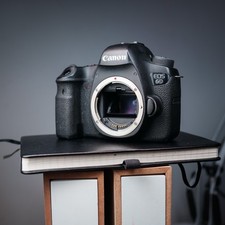 Canon EOS 6D Full Frame DSLR Body 162K Shutter + 2 Batteries + Chargers