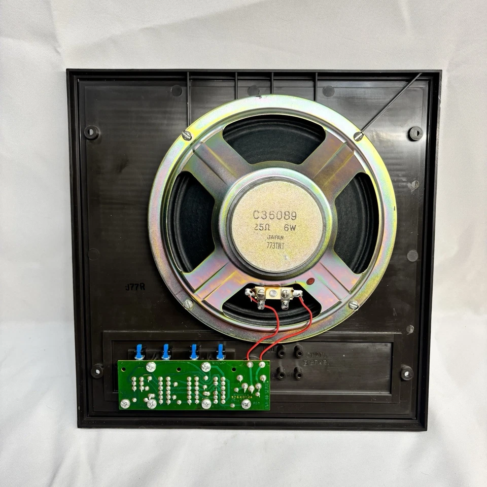 Panel de altavoces intercomunicador de pared NuTone Scovill LSA-40 12x12 Woodgrain MCM de colección Foto 4 de 4