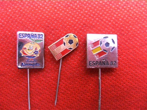Espana 82', FIFA World Championship - Vintage pin badges lot of 3 - Picture 6 of 9