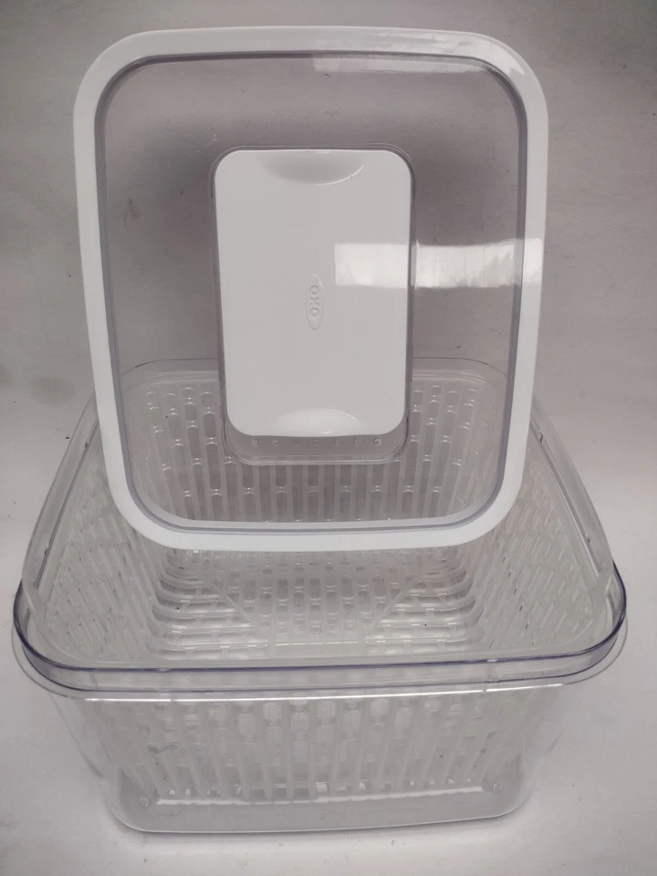 Комбинированный контейнер для хранения трав Cuisipro сохраняет травы свежими и экономит OXO Green - Изображение 4 из 4