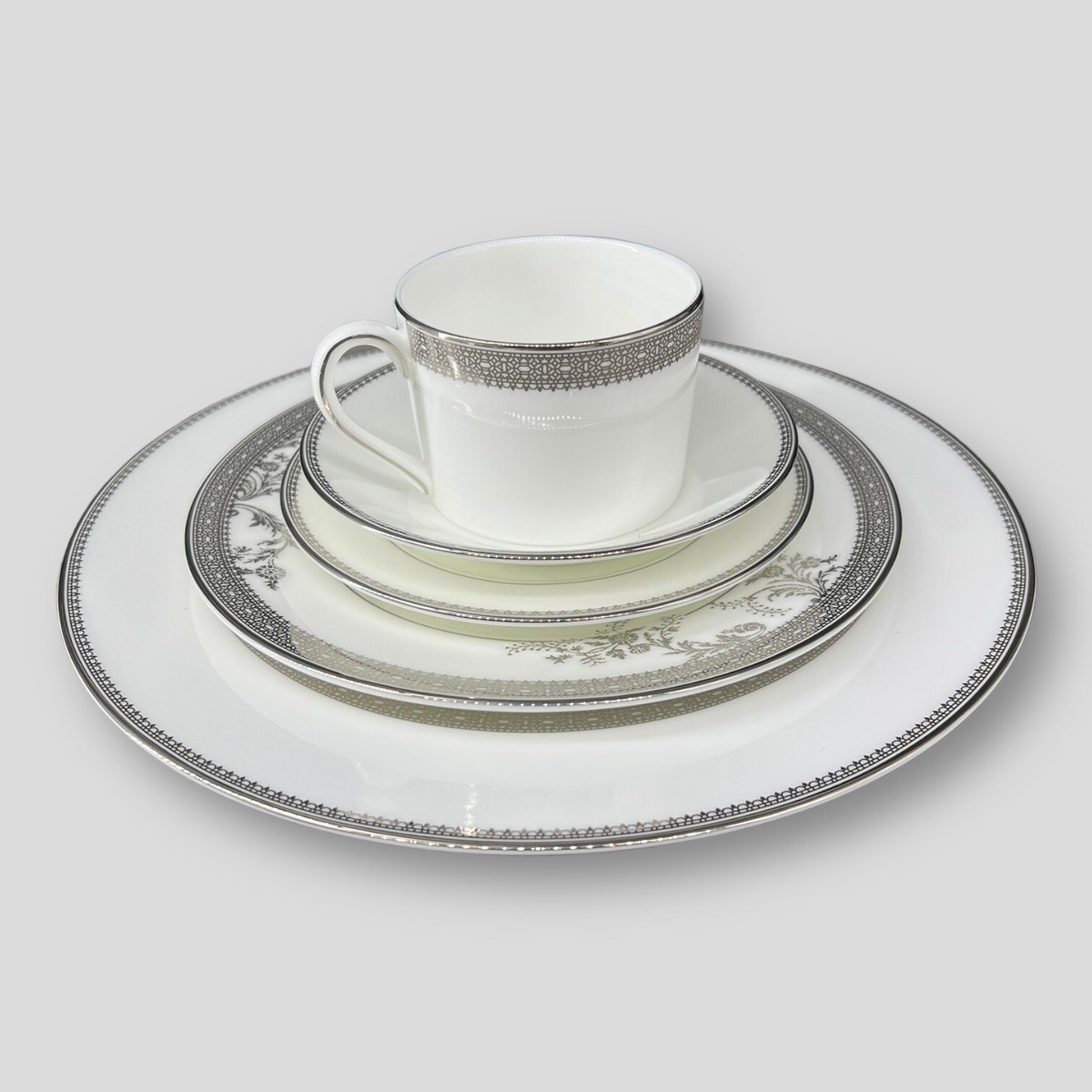 Vintage Set Of 5 Vera Wang Vera Lace Wedgwood England 1759 Bone
