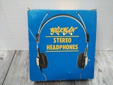 VTG 70'S SONY WALKMAN MDR-2 STEREO HEADPHONES EMPTY BOX GREAT FOR PROP, JAPAN