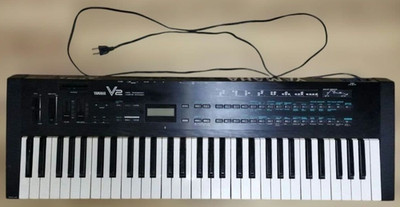 Yamaha V2 Vintage Synthesizer Keyboard Preset Working from Japan