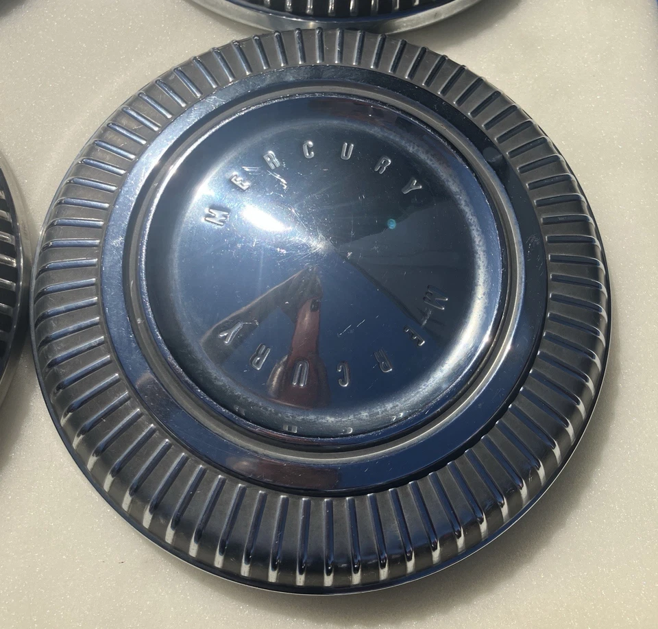 Juego de 4 tapacubos Mercury Comet GT Cougar 1965-1968 10,50" OEM plato para perros pobreza Foto 2 de 4