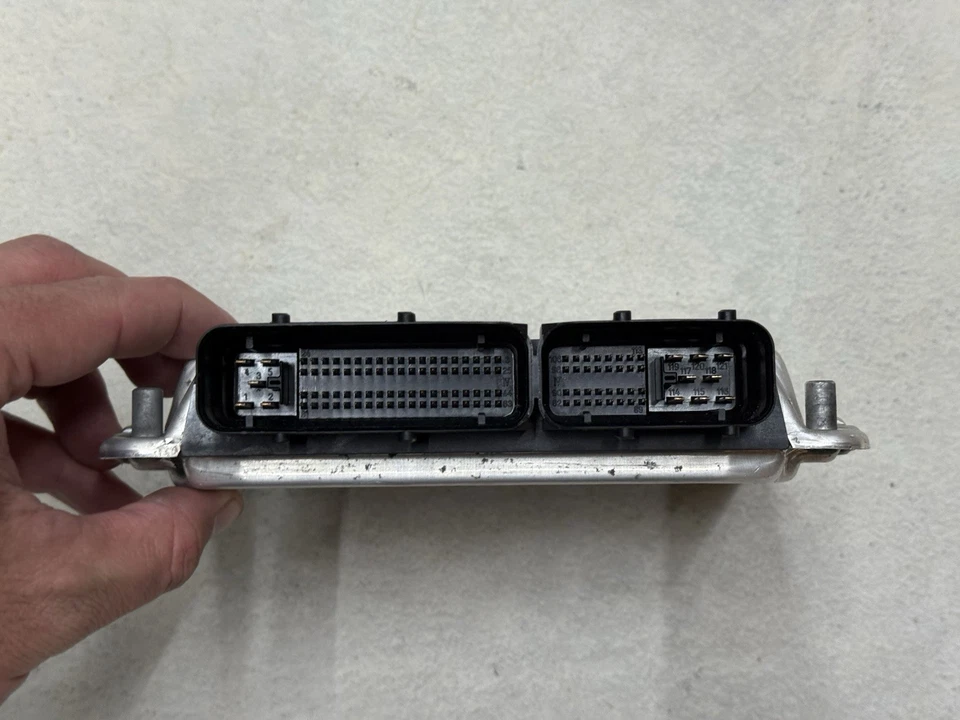 Volkswagen Jetta 2007 motor 2,5 L computador ECU PCM ECM 07K906032S programado Foto 4 de 4