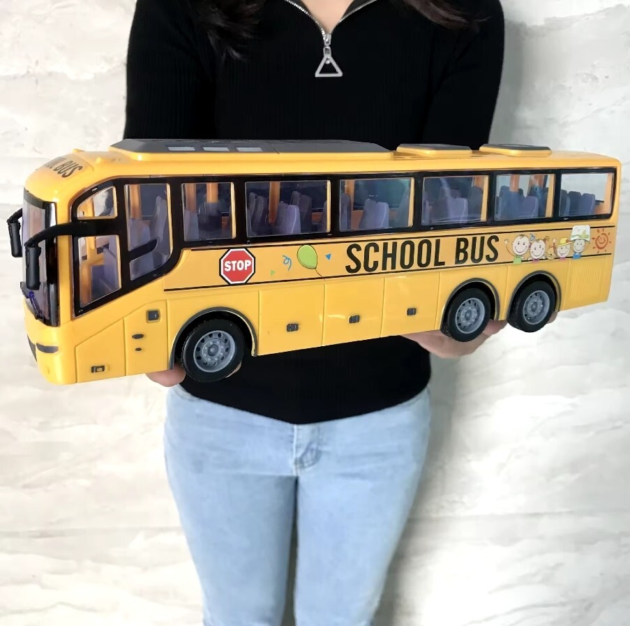 1/30 Rc Bus Electric Remote Control Car with Light Tour Bus School City Model