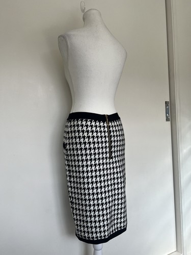 Crepe knit skirt Xtra large pencil in excellent condition itemH - Picture 11 of 17