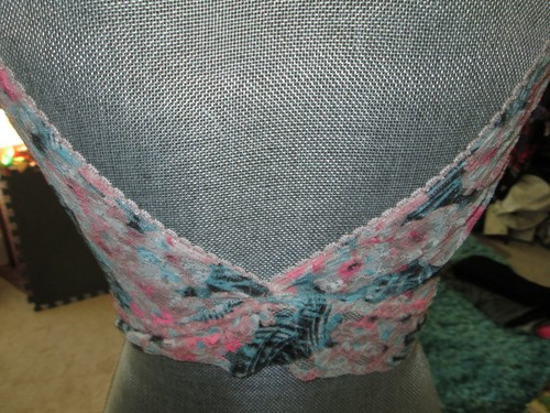 NWT * JUNIORS SO LACE PLUNGE BRALETTE XL PINK FLORAL TROPIC - Picture 4 of 5