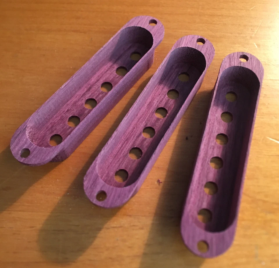 Guilford Purpleheheart Stratocaster Strat Pickup Covers Set-3 Bloco Moído EUA - Imagem 2 de 2