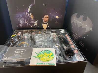 Movie Masterpiece Batman Returns Batman and Bruce Wayne Set 1/6 Figure Hot Toys