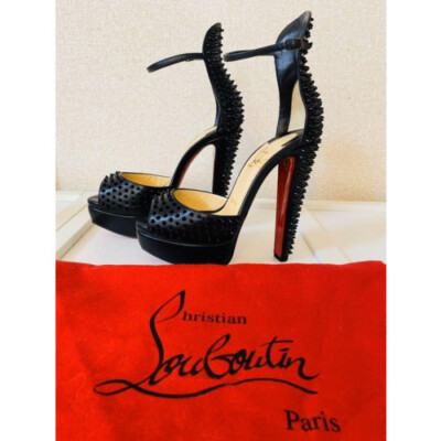Christian Louboutin Black EU Size 35.5 (US 5.5) With box and bag
