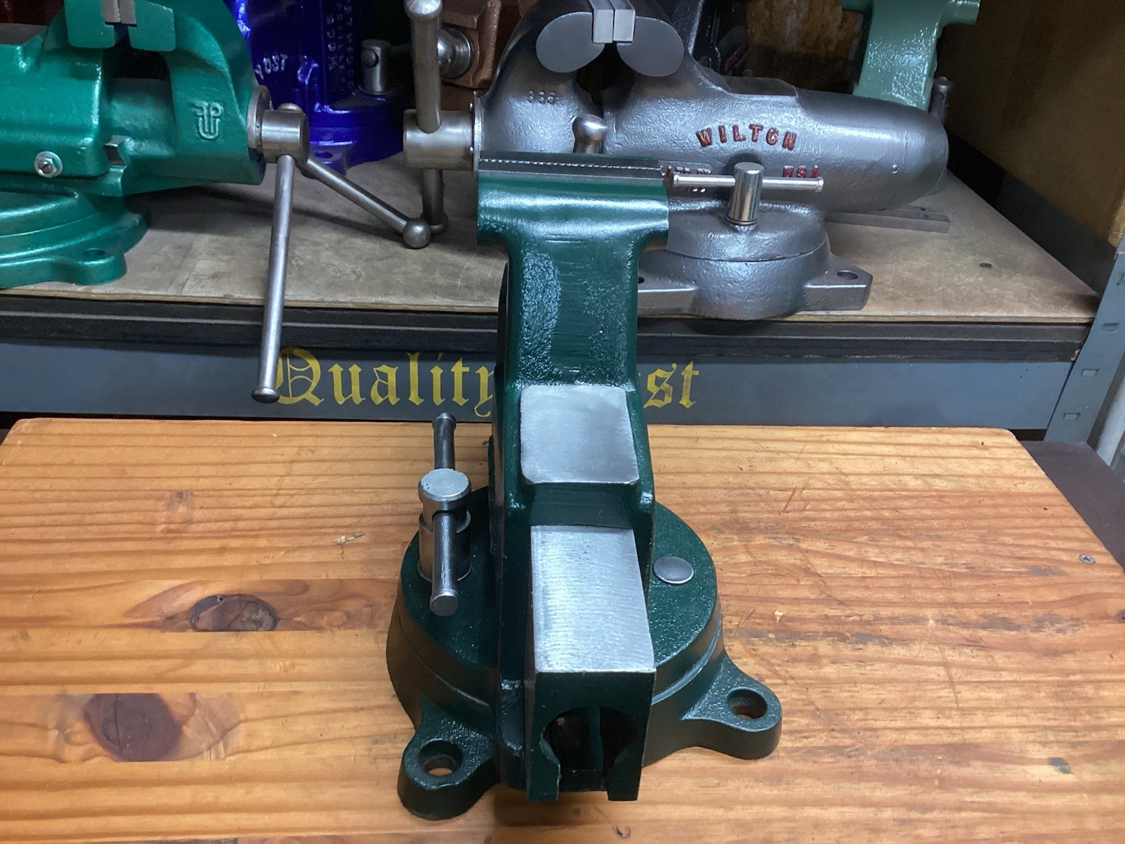 Restored Vintage  Columbian Professional Vise  3 In Jaws 26 LBS USA