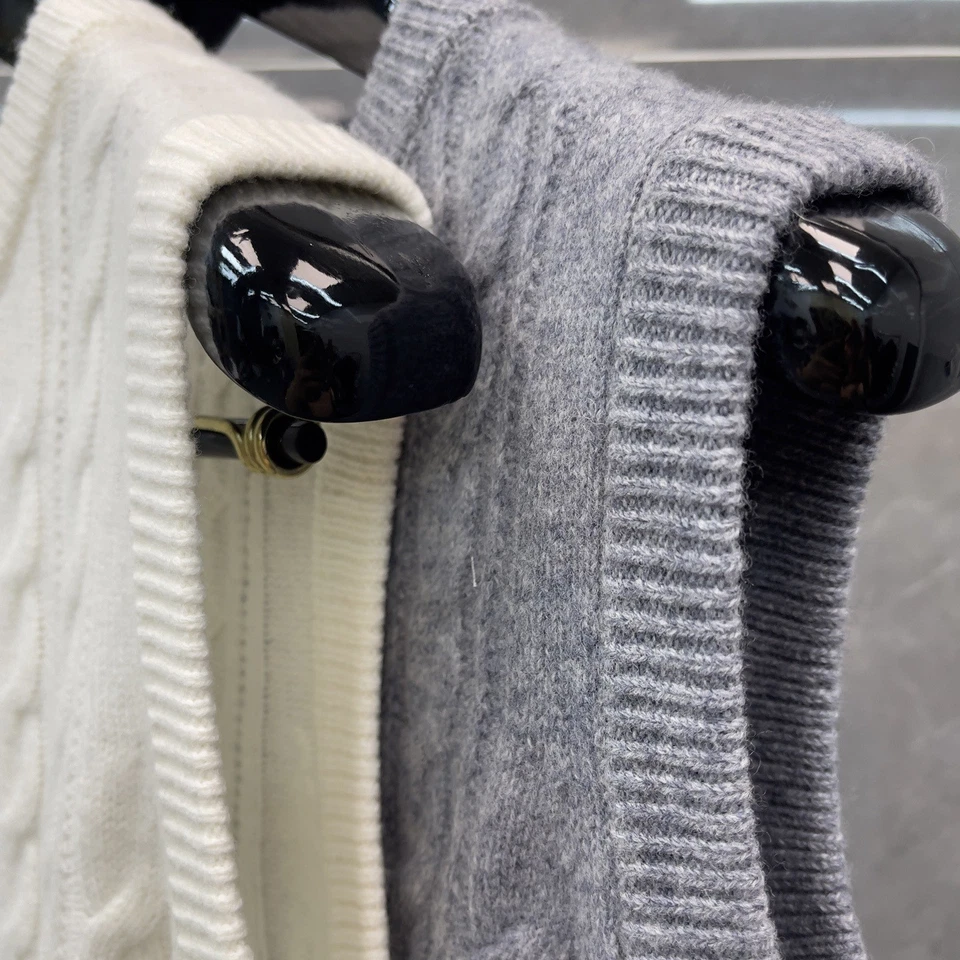 Thom Browne Women's New College Style Round Neck Fashion Twist Wool Knitted Vest - Image 3 of 4