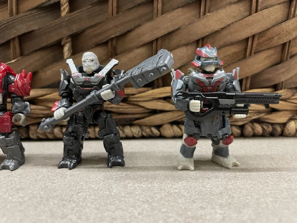 Lote Banished Brute Jiralhanae Halo Mega Construx Escharum Chieftain Infinite War - Imagem 3 de 3