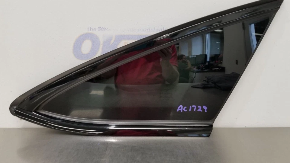 16 MERCEDES BENZ AMG GLE63S COUPE W292 QUARTO JANELA DE VIDRO PASSAGEIRO TRASEIRO DIREITO - Imagem 2 de 4