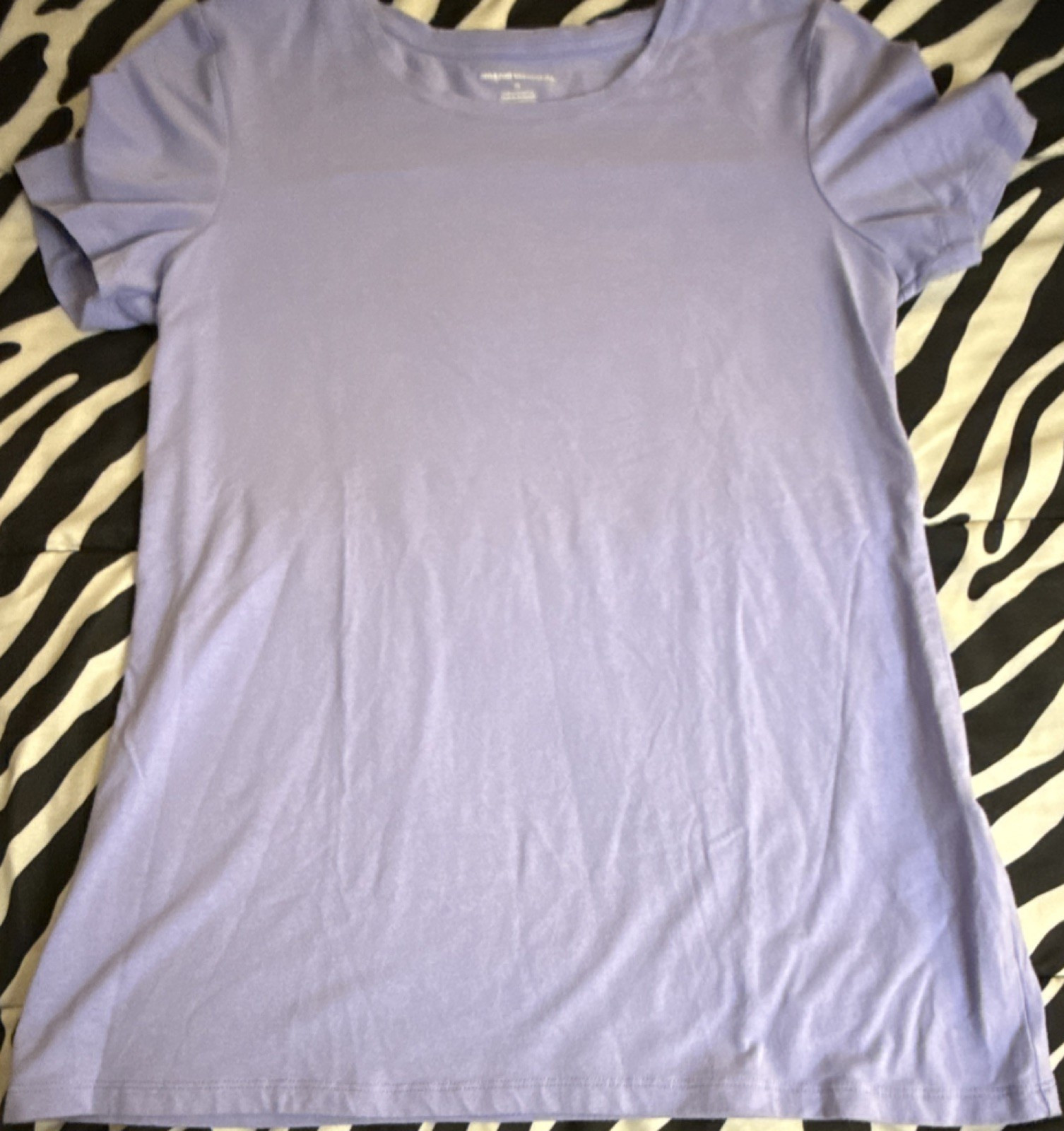 Amazon Essentials Lavender Crew Neck Short Sleeve T-Shirt Women's M