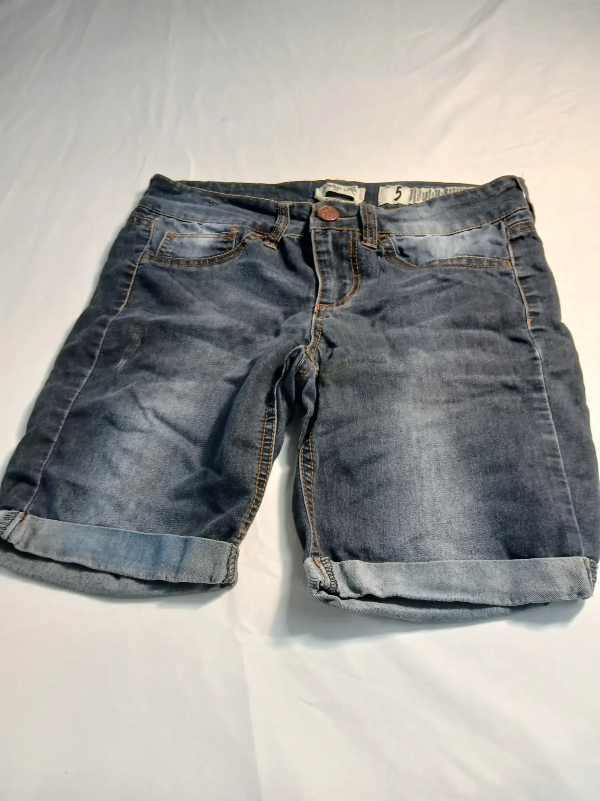 Indigo Rein Womens Denim Cuffed Shorts Size 5 Light/Medium Blue Rolled Hem