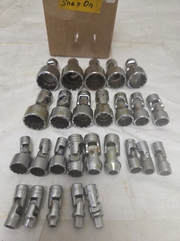 Snap-on 26 Piece Swivel Socket Set 3/8 Drive Universal Hand Tools for Mechanics
