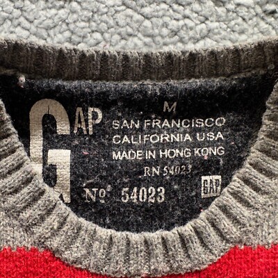 GAP San Francisco Men's Gray & Red Striped Crew Neck Long Sleeve