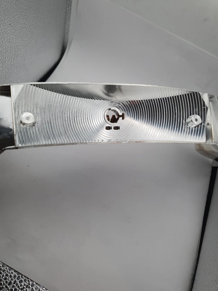 PIAGGIO SFERA 50 80 NSL TAILLIGHT RÜCKLICHT FASSUNG 290943 NEU ORIGINAL MM00253 - Bild 4 von 4