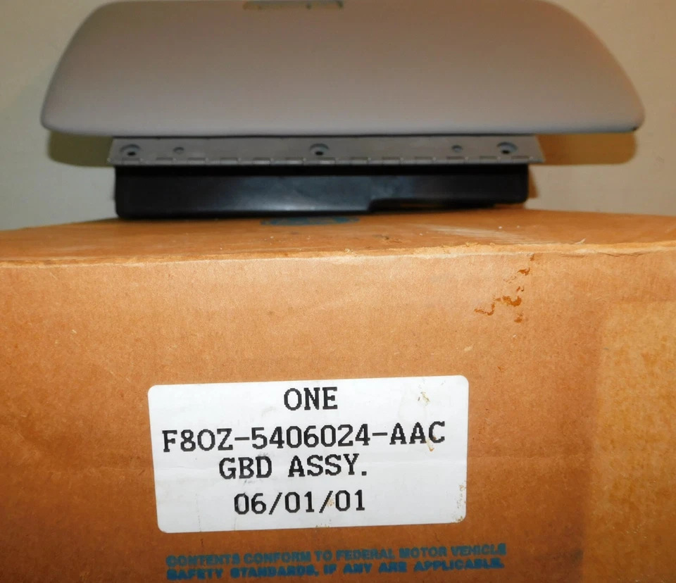 1998-2002 Lincoln Continental NOS PAINEL DE INSTRUMENTOS CONJUNTO DE CAIXA DE LUVAS Grafite - Imagem 4 de 4