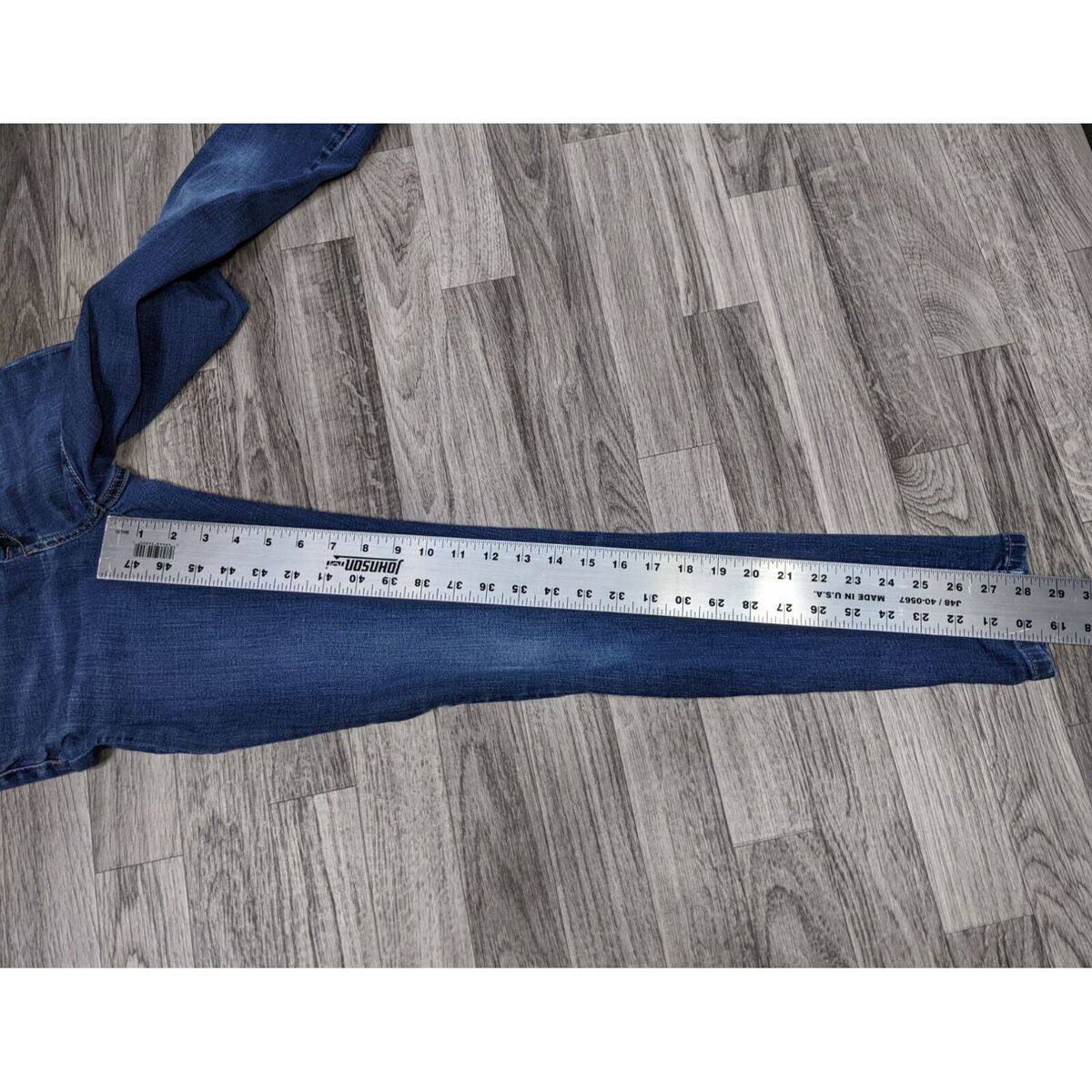 Banana Republic Womens Size 25 / 0 Whiskered Sculpt Skinny Banana Republic Womens Size 25 / 0 Whiskered Sculpt Skinny