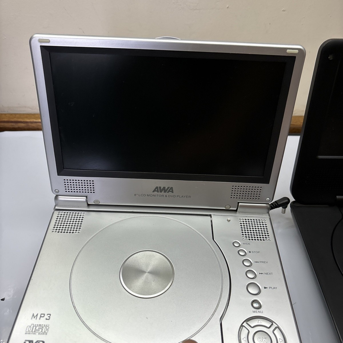 Dick Smith & Awa Portable DVD Player *Can Play DVDs But No