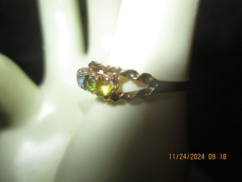 Anello vintage in oro 10 carati con più pietre preziose - misura 7,75 - Foto 5 di 7