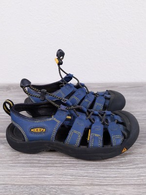 keen blue sandals