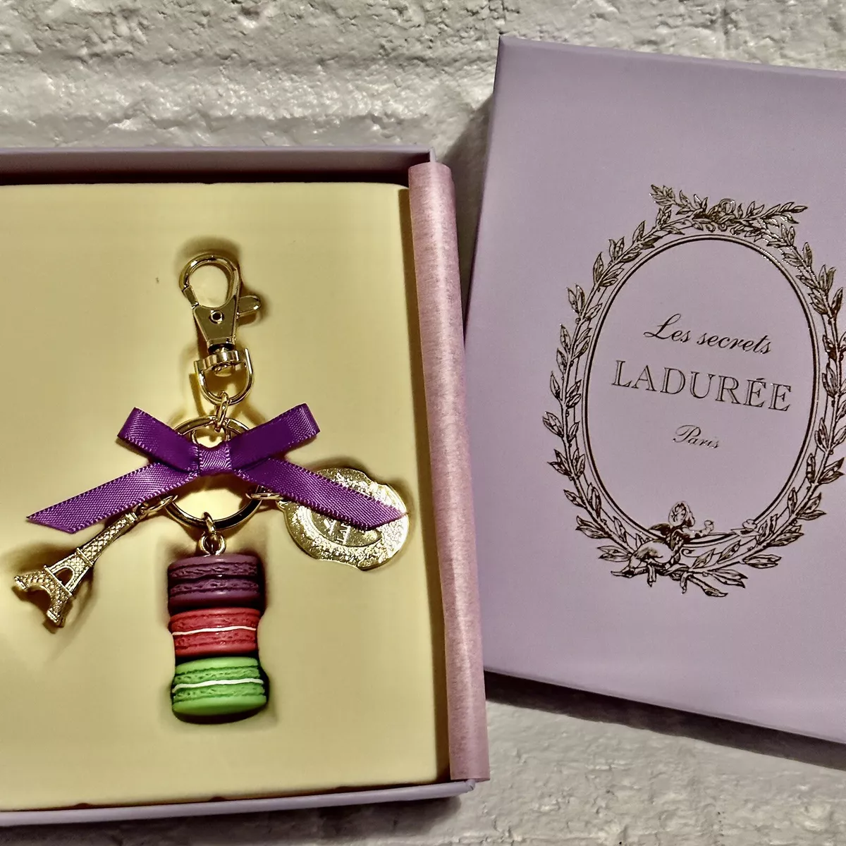 Macaron keychain hotsell laduree