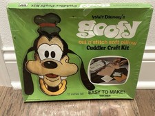VINTAGE 1973 WALT DISNEY'S GOOFY CUDDLER SOFT PILLOW CRAFT KIT - NEW IN BOX