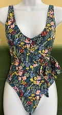 Rifle Paper Co x Summersalt Floral Perfect Wrap Swimsuit Size 4 MSRP $125