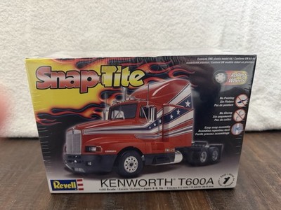 Revell Kenworth T 600 A Snap Tite Rolling Wheels Model Truck Kit