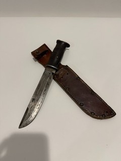 Cuchillo de Lucha EGW De Colección Era Segunda Guerra Mundial (E.G. Waterman) Mango de cuero apilado