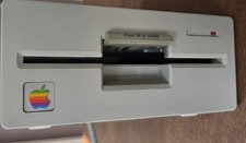 Apple External 5.25 Disk Drive Model A9M0107 Untested Visually In Good Condition