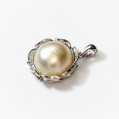 Sterling Silver Mabé Pearl & Diamond Pendant | Hallmarked 925 #70592