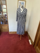 Country Casuals Stunning Navy & White Abstract Print Dress Size Large