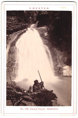 Fotografie Alois Beer, Klagenfurt, Ansicht Brandstatt, Wanderer rastet am Blaue 