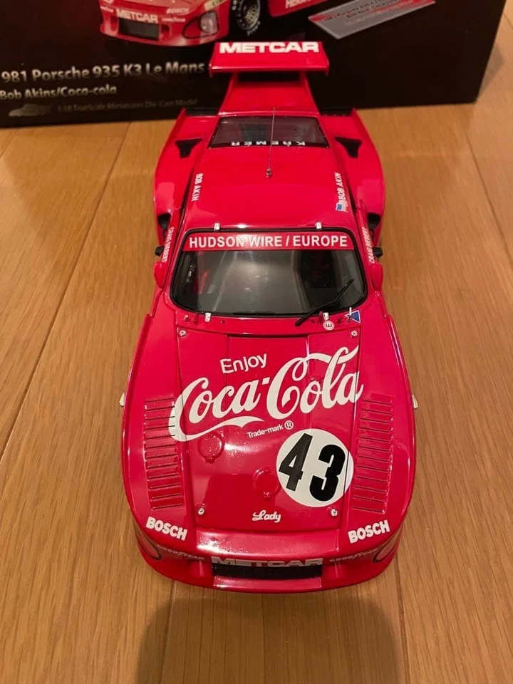 TrueScale Miniatures 1/18 Porsche 935K3 1981 Le Mans #43 Coca-Cola Diecast Car - Immagine 2 di 4
