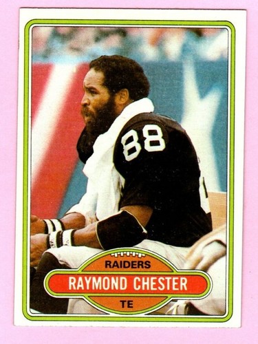 Raymond Chester #403 1980 Topps card
