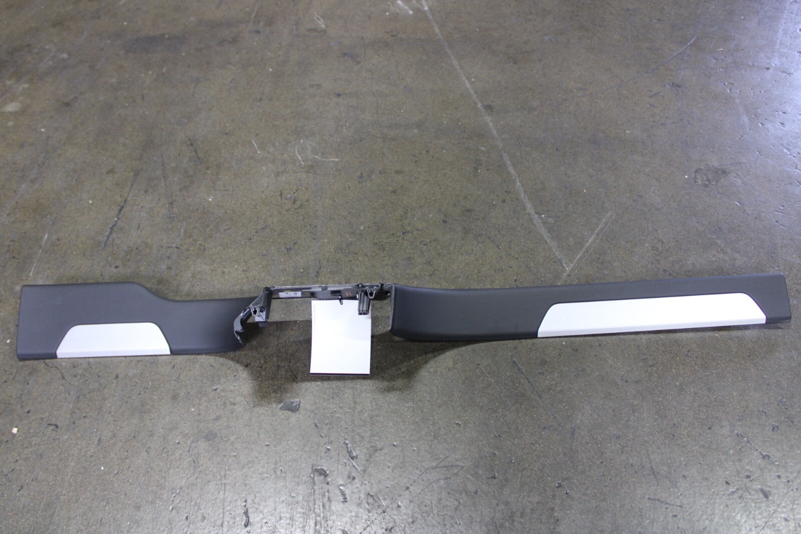 Lamborghini Urus, RH, Right, Sill Cover Trim Panel, Black, Used, P/N 4ML853370B