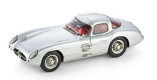 M-076 Mercedes-Benz 300 SLR Coupe 1955 Red Interior 1:18 CMC
