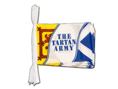 Flaggenfritze® Fahnenkette Schottland – 5,9 M Lang, 15 Fahnen, 15x22 Cm