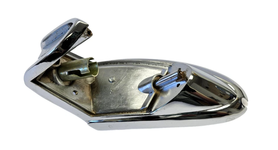 Desoto S-13 1949 luz trasera izquierda bisel carcasa 1300937 nuevo de stock Foto 2 de 4