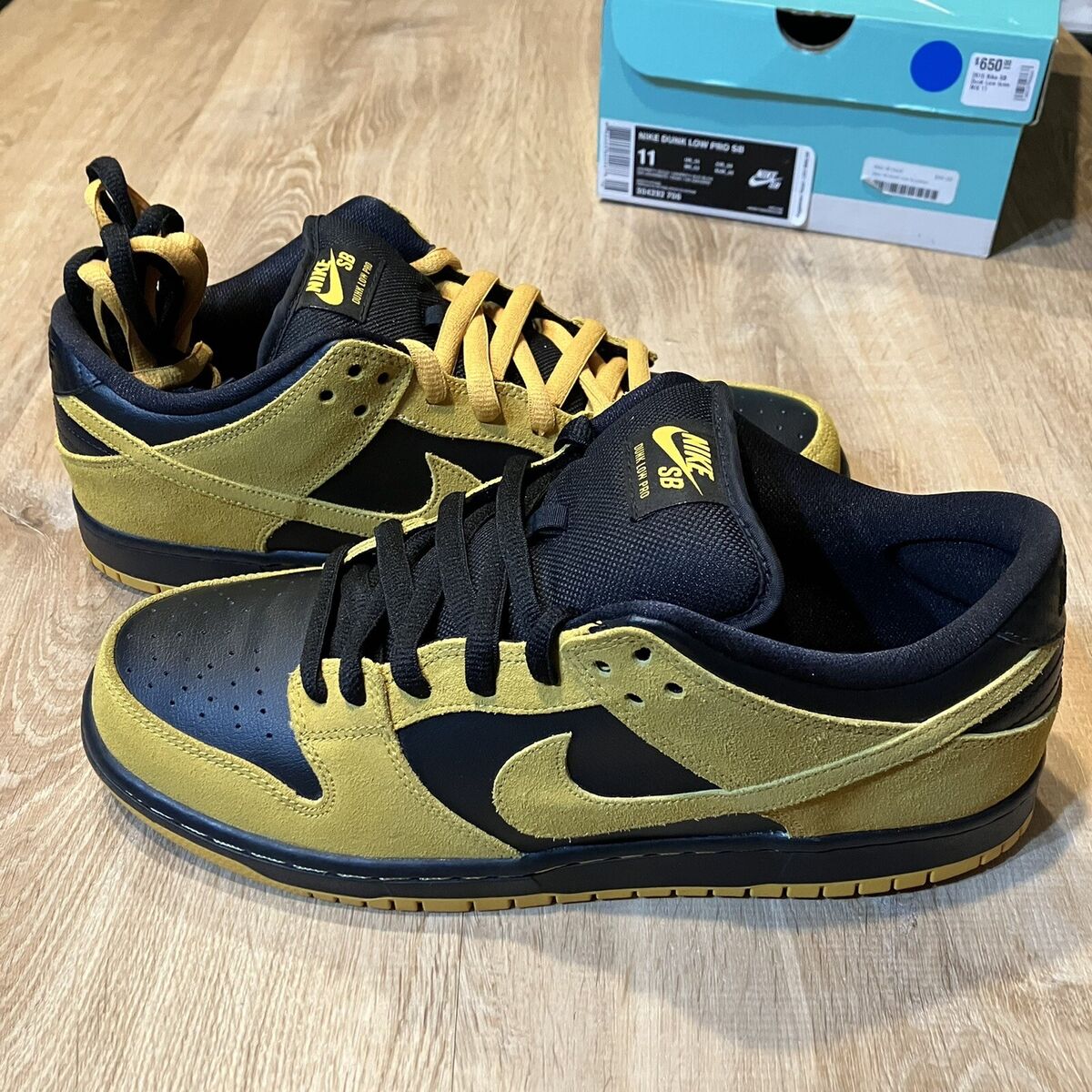 Nike SB Dunk Low Iowa Mens Size 11 Brand New DS Yellow Black Nike SB Dunk Low Iowa Mens Size 11 Brand New DS Yellow Black