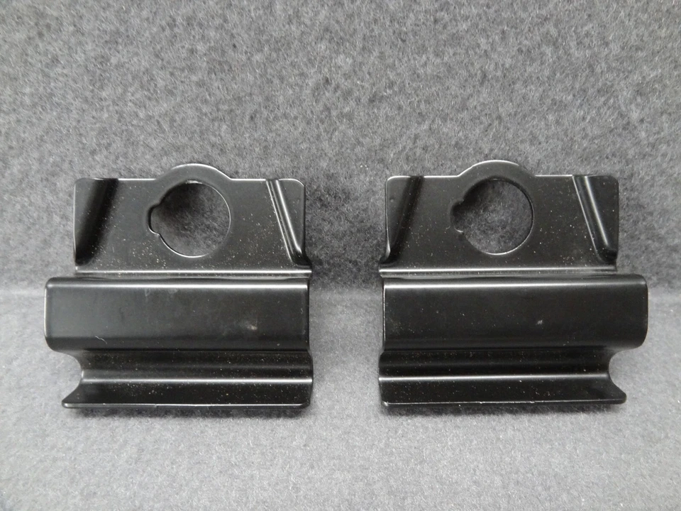 NUEVO Yakima Q Clip Q17 A Almohadilla Pegatina Teflón Honda Acura Años 80 90 De Colección Torre 0617 Foto 2 de 4