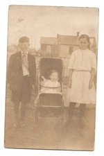 RPPC POSTCARD CIRCA 1920s YOUNG CHILDREN BABY IN STROLLER FAMILY UNPOSTED