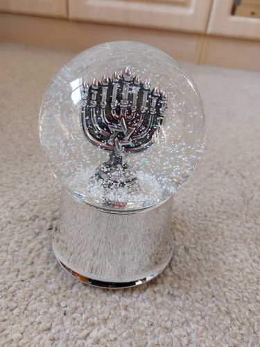Hannukah Musical Neun Kerzen Schneekugel